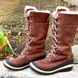 Timberland 13 1/2” high Winter boot 9 W